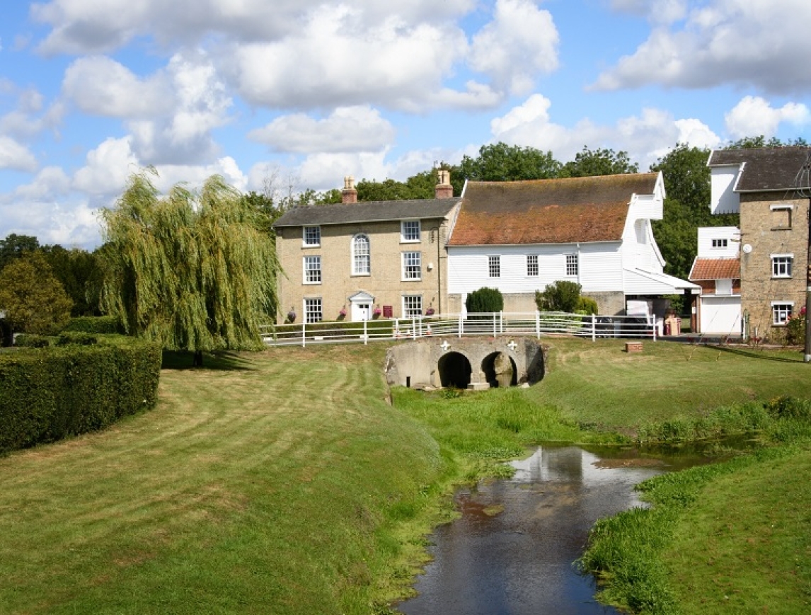 go for a walk in Wickham Market