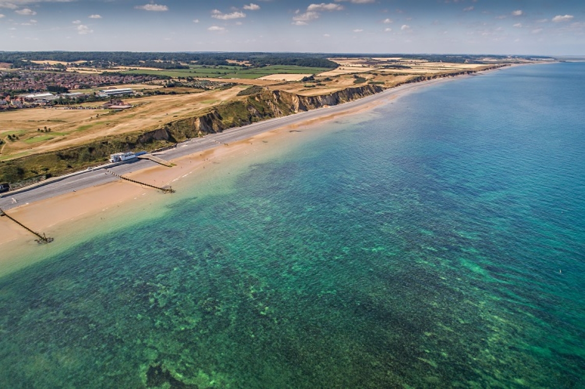 Reef at Sheringham by Chris T